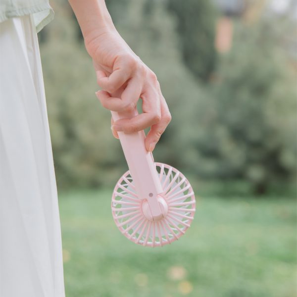 New Rotary Spray Fan USB Rechargeable Mini Humidifier Portable Silent Shaking Head Fan - Image 3