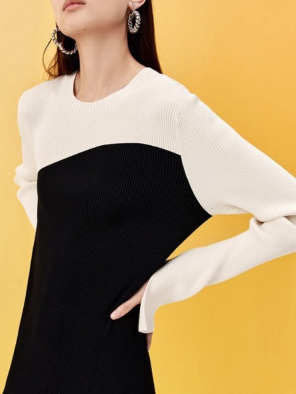 Autumn/Winter New Women Knitted Long Dress High Quality Fashion Black and White Collision Color Splicing Slim Package Hip Robe - Image 2